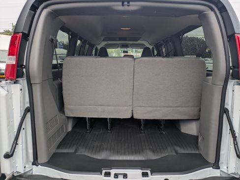 Used 2025 Chevrolet Express 3500 LS RWD image 13