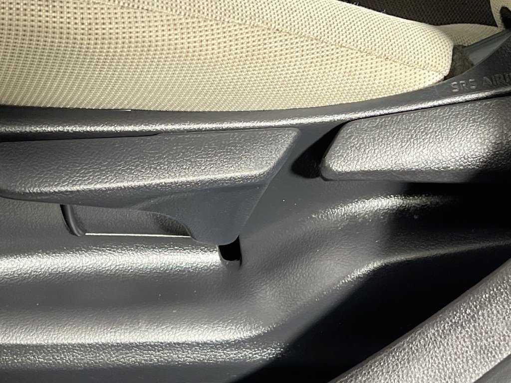 Used 2026 Toyota Corolla LE FWD image 13