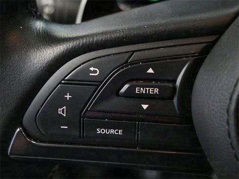 Used 2023 Nissan GT-R Premium w/ Premium Interior Package image 19