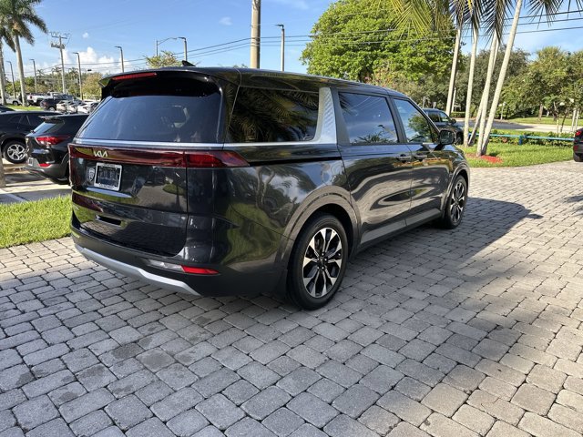 Used 2023 Kia Carnival EX w/ Paint Protection Package FWD image 38