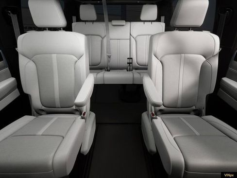 New 2026 Jeep Grand Wagoneer Limited AWD/4WD image 17