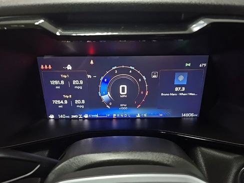 Used 2025 Chevrolet Colorado Z71 AWD/4WD image 21