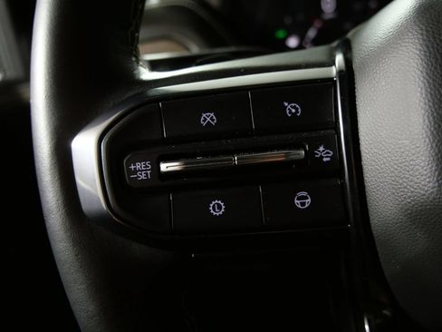 Used 2025 GMC Yukon Denali Ultimate AWD/4WD image 24