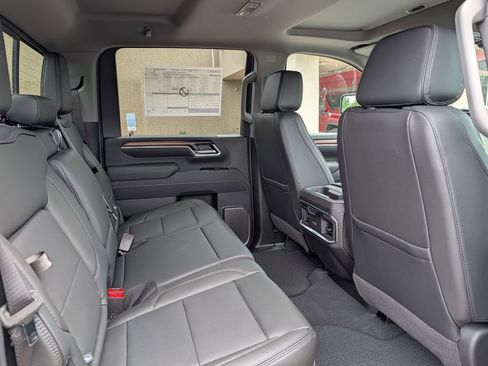 New 2026 GMC Sierra 3500 Denali w/ Denali Reserve Package AWD/4WD image 30