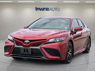 Used 2023 Toyota Camry SE image 1