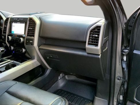 Used 2018 Ford F150 Lariat w/ Equipment Group 502A Luxury AWD/4WD image 18