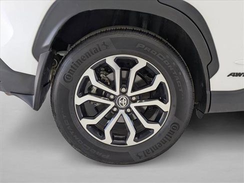 Used 2024 Toyota Corolla Cross S image 21