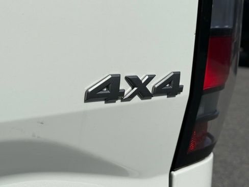 New 2026 Nissan Frontier SV w/ SV Convenience Package image 16