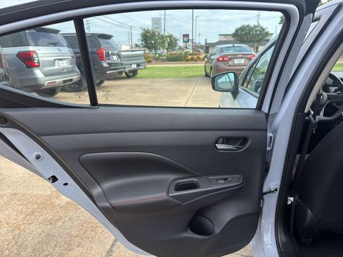 Used 2025 Nissan Versa SR w/ Trunk Package FWD image 26