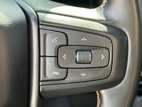 Used 2024 GMC Sierra 2500 AT4 w/ AT4 Preferred Package image 24