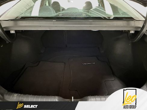 Used 2022 Hyundai Elantra Limited FWD image 30