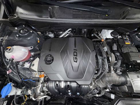 Used 2024 Kia Sportage LX image 12