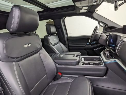 Certified 2025 Ford Expedition Max Platinum w/ Stealth Appearance Package AWD/4WD image 43