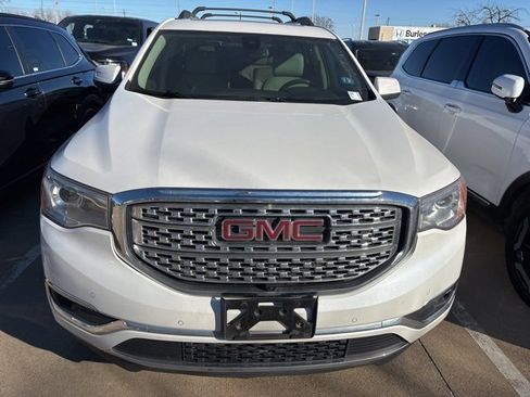 Used 2017 GMC Acadia Denali w/ Technology Package image 2