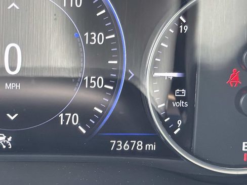 Used 2023 Buick Enclave Avenir FWD image 22