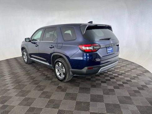 Used 2025 Honda Pilot EX-L image 10