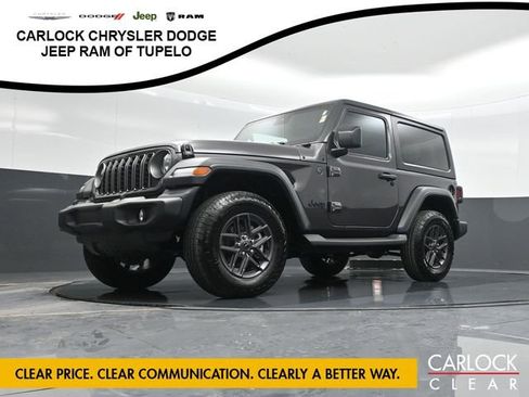 Used 2025 Jeep Wrangler Sport image 38