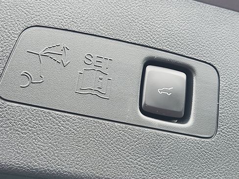 Used 2022 Lincoln Corsair Reserve w/ Elements Package image 29