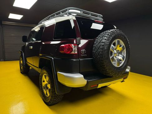 Used 2007 Toyota FJ Cruiser 4WD image 4