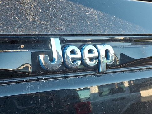 Used 2022 Jeep Grand Cherokee Limited 4xe w/ Luxury Tech Group II image 22