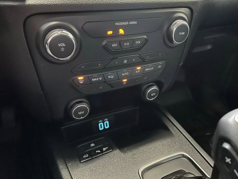 Used 2019 Ford Ranger XLT w/ Equipment Group 302A Luxury image 15