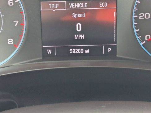 Used 2022 Chevrolet Traverse LS FWD image 35