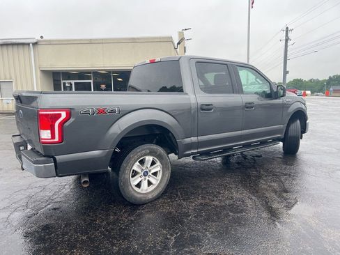 Used 2017 Ford F150 XLT AWD/4WD image 3