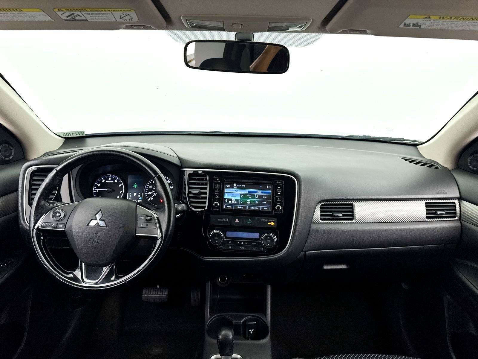 Used 2016 Mitsubishi Outlander SE FWD image 13