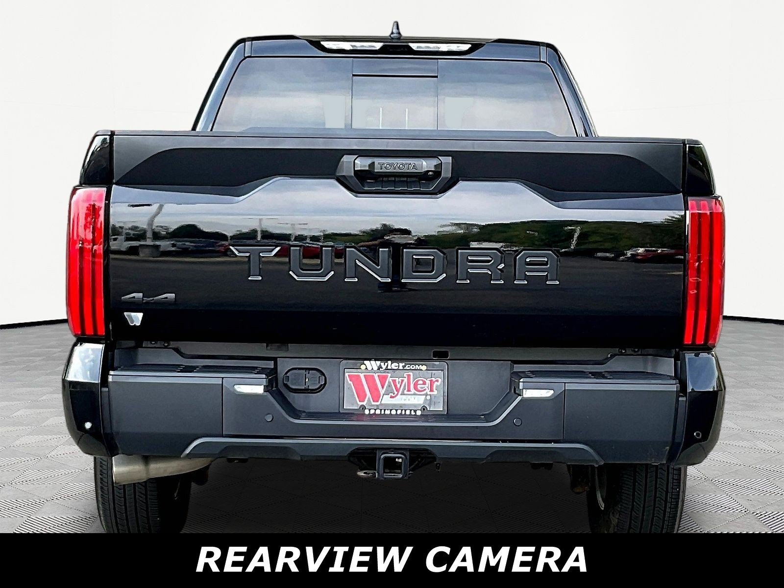 Used 2024 Toyota Tundra SR5 w/ SR5 Premium Package AWD/4WD image 5