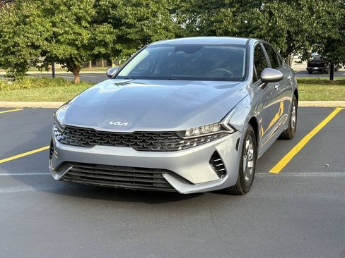 Used 2022 Kia K5 LXS FWD image 2