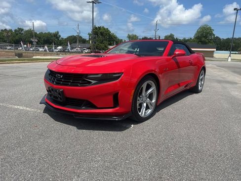 Used 2020 Chevrolet Camaro LT RWD image 1