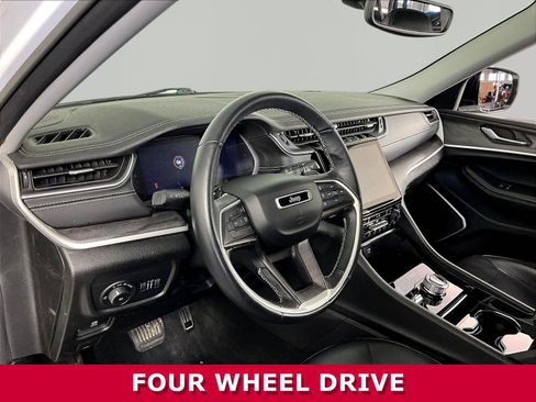 Used 2021 Jeep Grand Cherokee L Limited AWD/4WD image 17