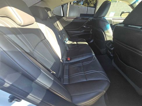 Used 2021 Lexus ES 350 Luxury image 14