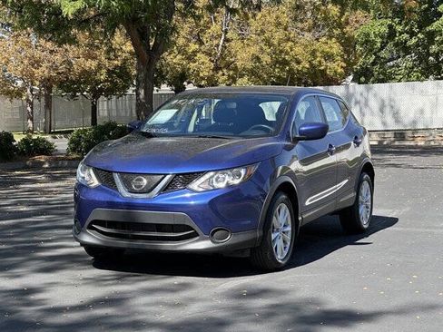 Used 2019 Nissan Rogue Sport S w/ Appearance Package image 9