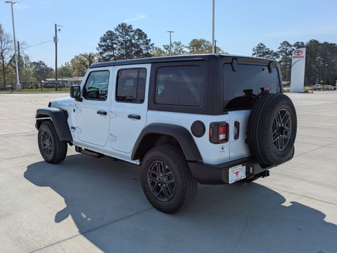New 2026 Jeep Wrangler Sport AWD/4WD image 5