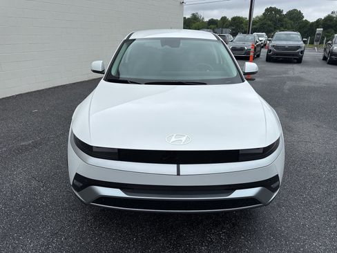 Used 2026 Hyundai Ioniq 5 SEL RWD image 2