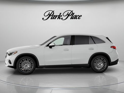 Used 2026 Mercedes-Benz GLC 300 image 6