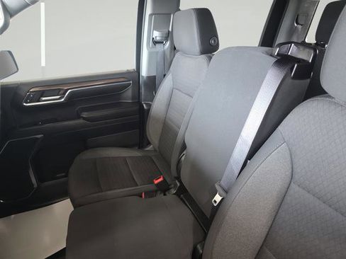 Used 2024 Chevrolet Silverado 1500 LT image 23