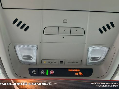 Used 2021 Cadillac XT4 Premium Luxury image 33