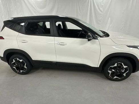 New 2026 Kia Seltos S AWD/4WD image 2