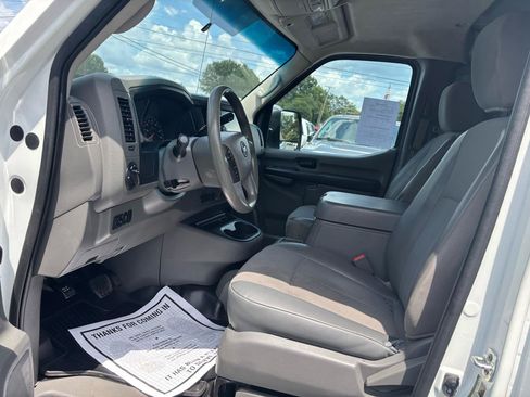 Used 2020 Nissan NV 2500 SV RWD image 13