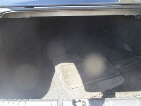 Used 2011 Chevrolet Impala LS FWD image 6