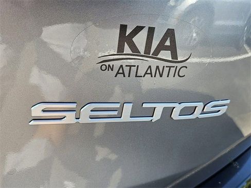 New 2026 Kia Seltos S image 9