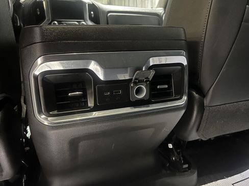 Used 2022 GMC Sierra 1500 SLT w/ SLT Premium Plus Package AWD/4WD image 27