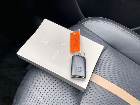 Used 2024 MAZDA CX-90 Plug-In Hybrid w/ Premium Plus image 15