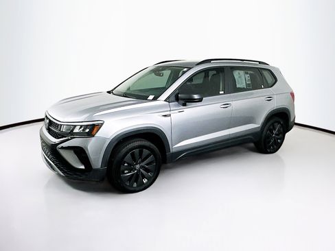 Used 2024 Volkswagen Taos S FWD image 4