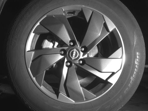 Used 2025 Nissan Rogue SV image 12