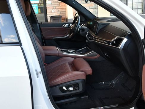 Used 2024 BMW X7 xDrive40i w/ M Sport Package AWD/4WD image 22