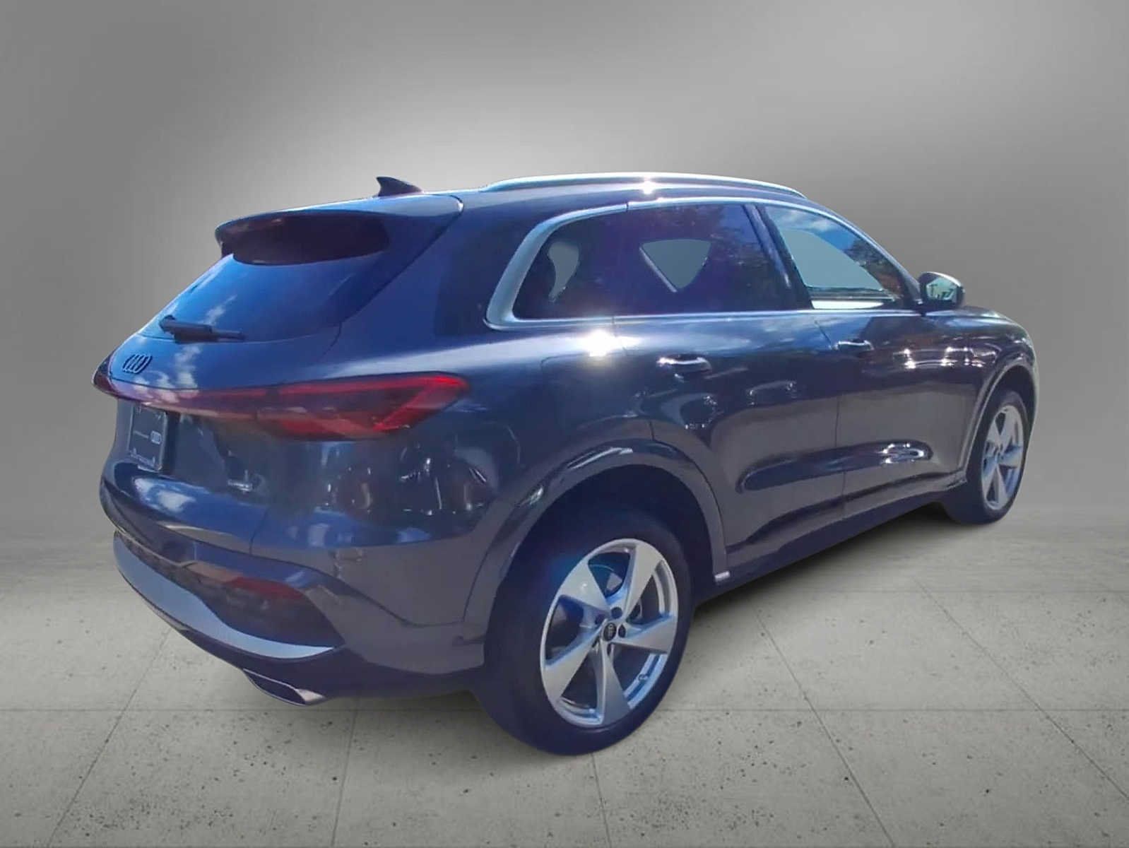 Certified 2025 Audi Q5 Premium w/ Premium Plus AWD/4WD image 8