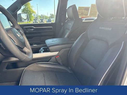 Used 2025 RAM 1500 Laramie AWD/4WD image 9